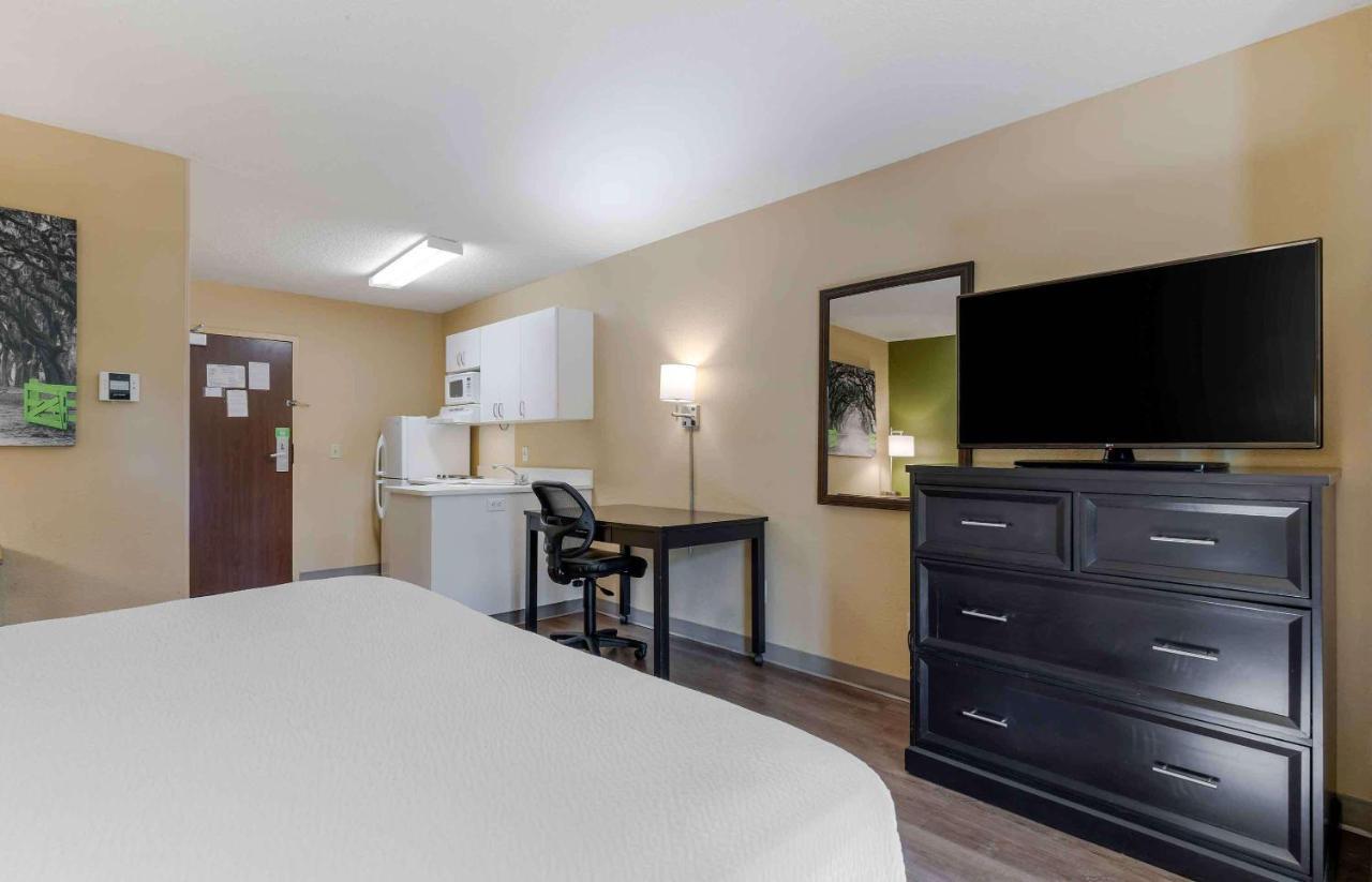 Extended Stay America Suites - Chicago - Elgin - West Dundee Экстерьер фото